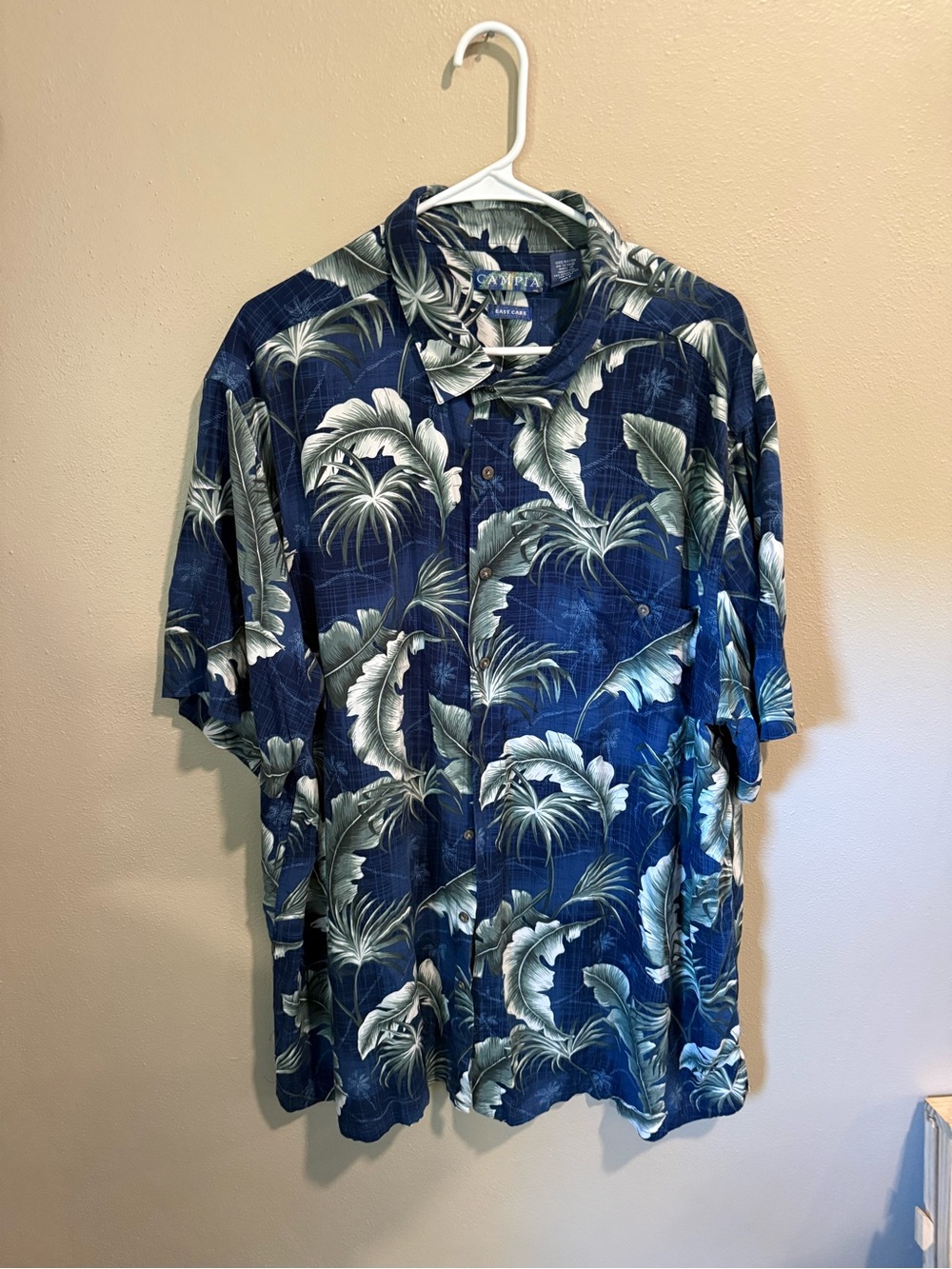 Campia Men’s Navy Tropical Print Short-Sleeve Button-Down Shirt